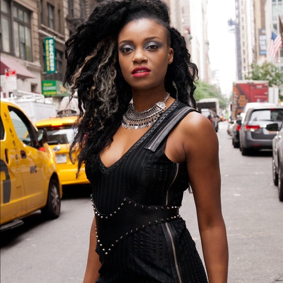 Meet your Posher, Joya - Picture 1 of 1